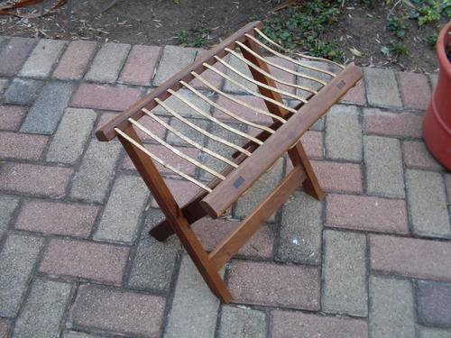 VINTAGE WOOD FOLD UP RIEMPIE STOOL, VERY HANDY