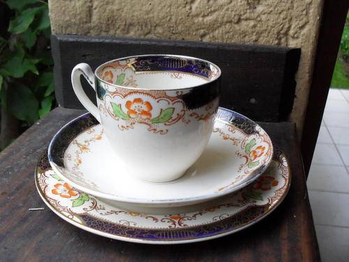 VINTAGE ALFRED MEAKIN "HAMPTON"  TRIO. BEAUTIFUL COBALT BLUE, FILIGREE LOOK, FLORAL, PROBABLY '30'S