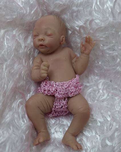 Little Ellie by Tina Kewy (mini resin sculpt) - She fits into the palm of your hand. *So Cute*
