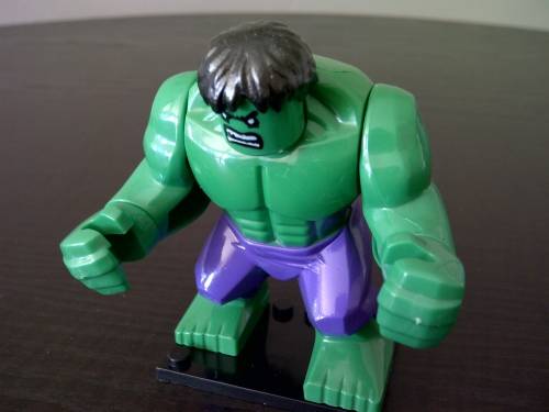 Marvel Hulk (not genuine Lego)