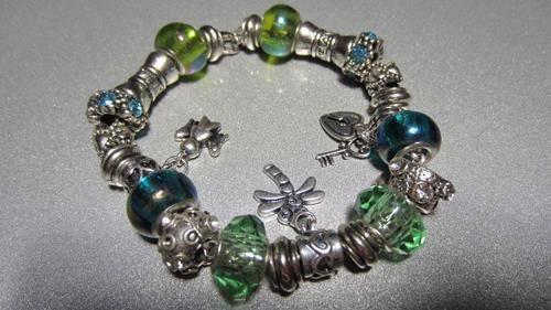 GORGEOUS PANDORA FASHION CHARM BRACELET!!!