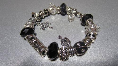 GORGEOUS PANDORA FASHION CHARM BRACELET!!!