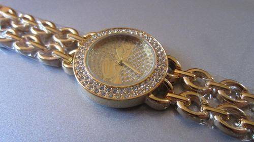 GUESS LADIES WATCH - GOLD ROUND DIAMOND FACE!!!