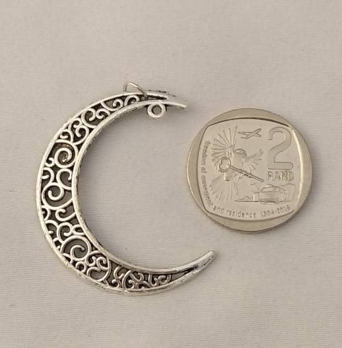 10 x Crescent Moon Pendants with Jump Ring, Silver Alloy 40mm x 30mm