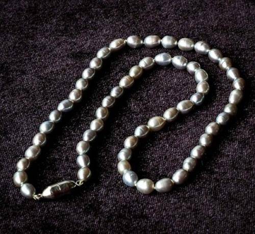 Genuine Pearl Necklace 44 cm