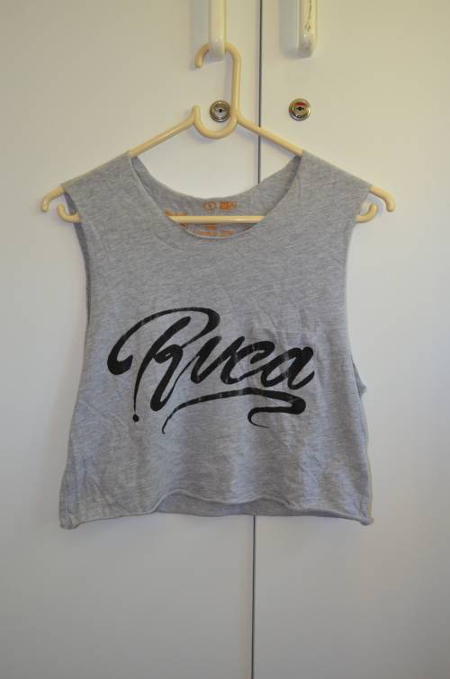 RVCA sleeveless Crop top