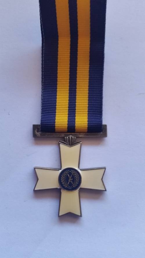 SANDF - APLA Gold Decoration for Merit - Full-size (FOR GRAEME ONLY)