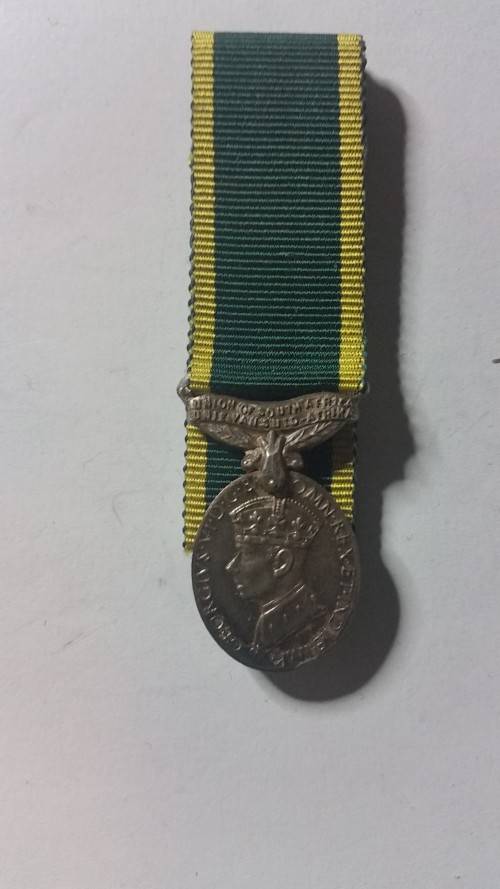 Efficiency medal with Union of SA clasp - miniature.