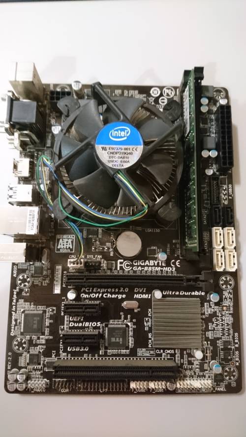 Intel i3-4160 3.6Ghz with Gigabyte GA-B85M-HD3 mainboard , 4GB Memory and 350w Power supply