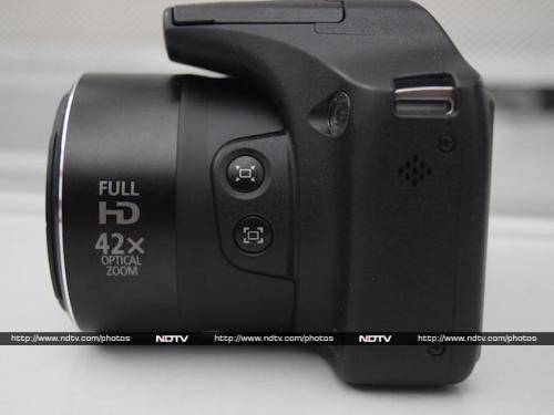 Canon PowerShoT SX520 HS | FULL HD 1080p | ZOOM LENS 42x IS f/3.4-6.0 | BAG | EXCELLENT CONDITION