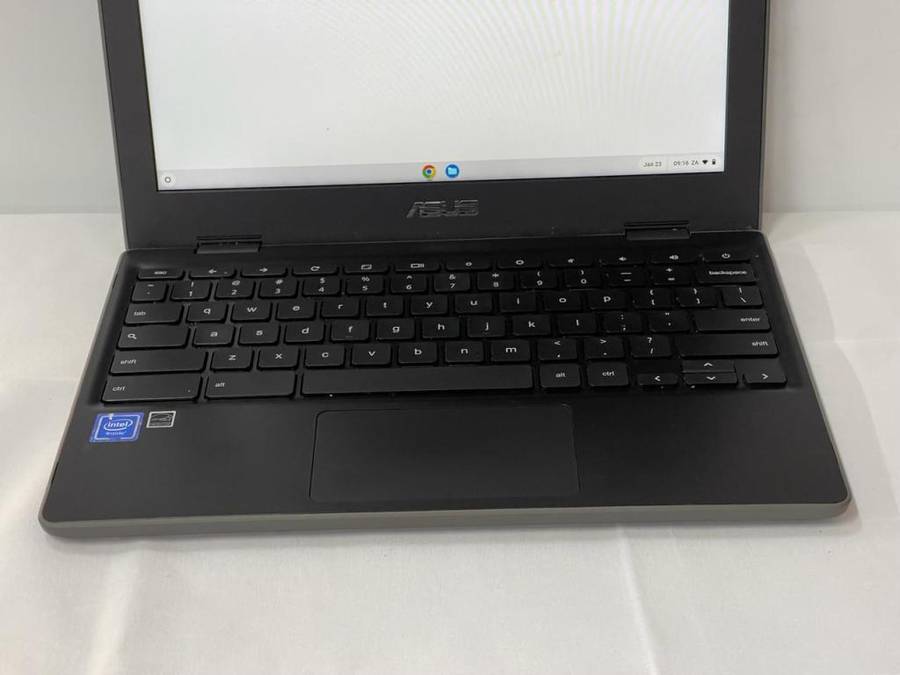 ASUS Chromebook C204MA
