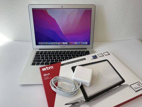 Apple MacBook Air 13` 2015 1.6GHz Core i5 4GB 128GB
