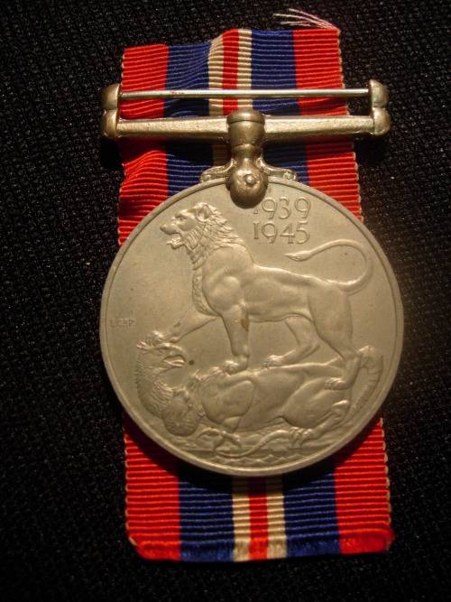 BRITISH - WW2 WAR MEDAL - UN-NAMED
