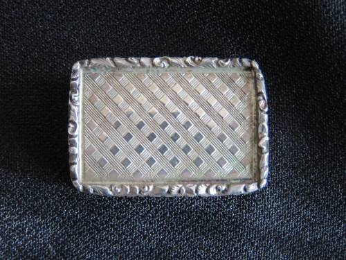 SILVER VINAIGRETTE IN ORIGINAL CASE - BIRMINGHAM 1841