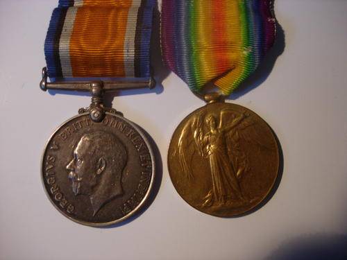 WW1 PAIR OF FULL SIZE MEDALS - NAMED