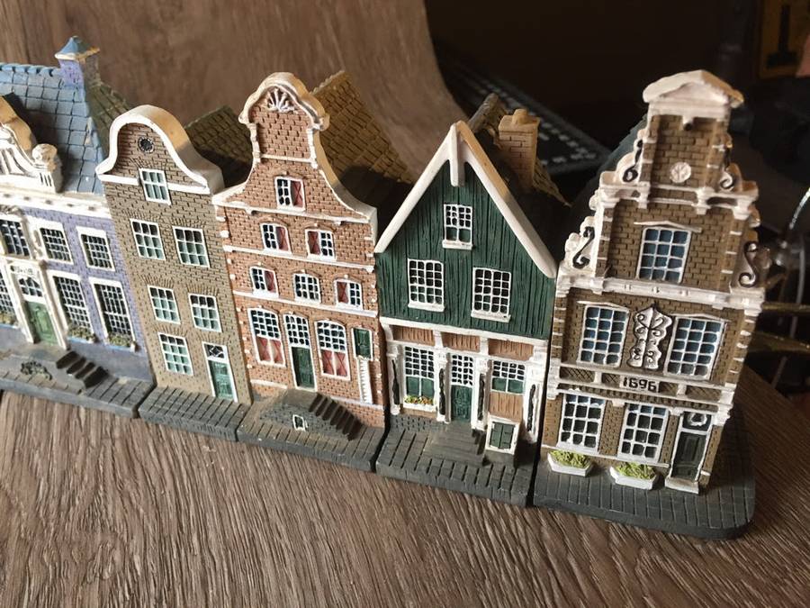 Vintage Miniture Dutch Houses, Cast Resin (Bid for all)