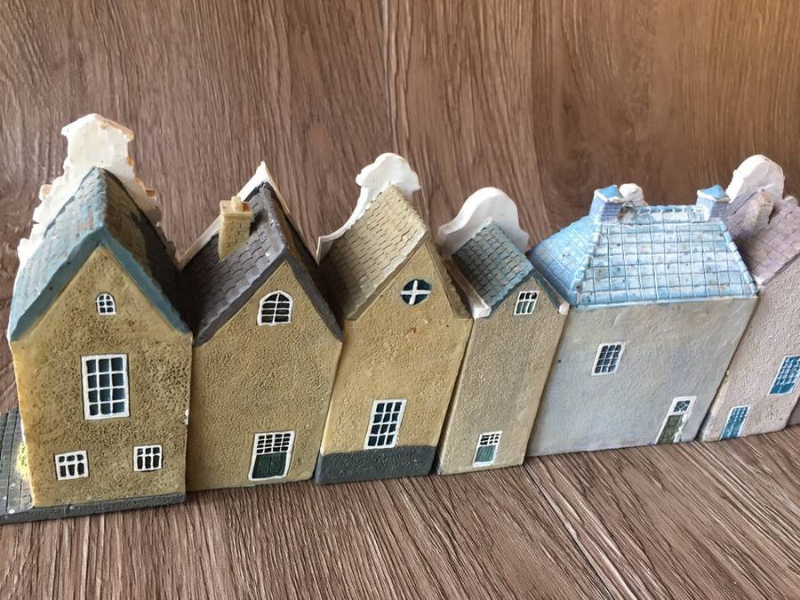 Vintage Miniture Dutch Houses, Cast Resin (Bid for all)