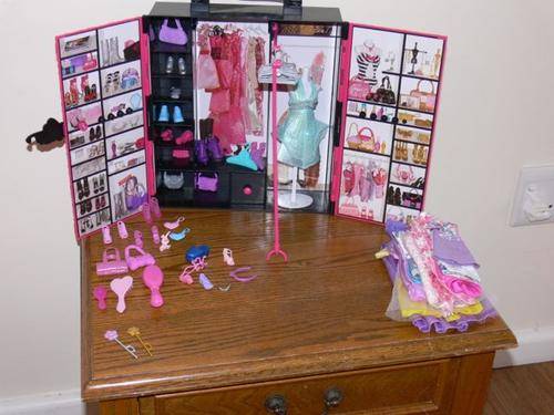 Barbie Doll collection plus wardrobe