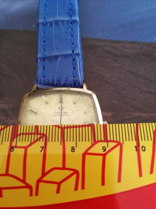Omega Geneve Square