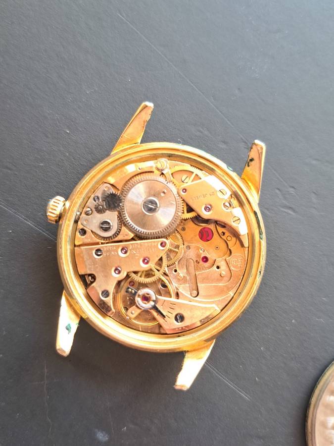 Broken  Buren Watch(Missing parts)