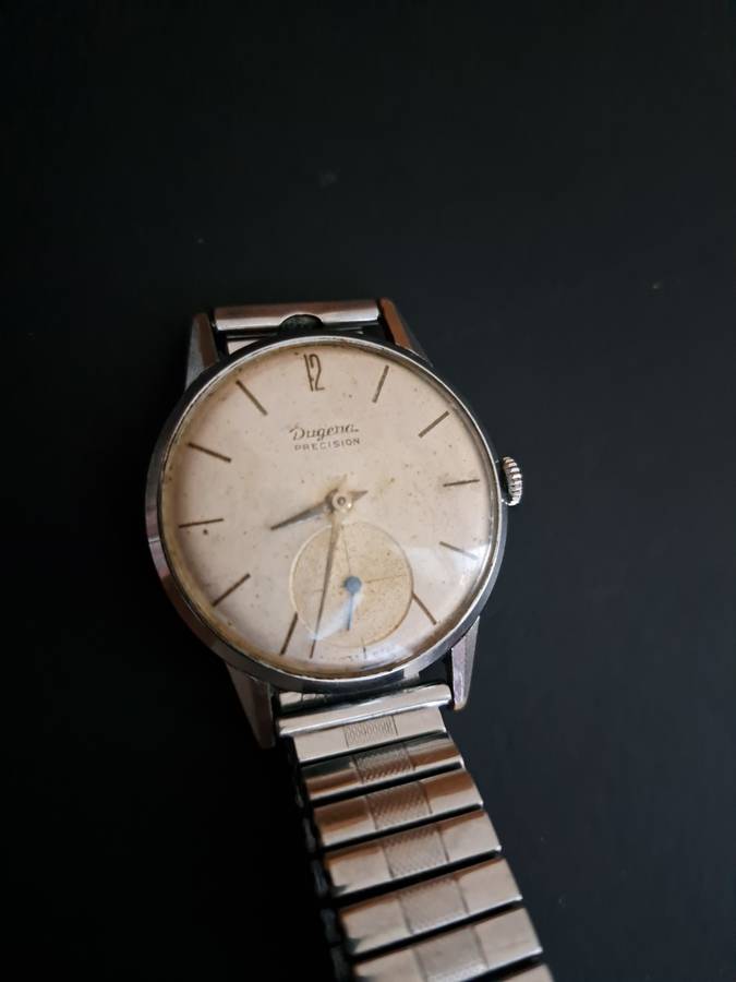 Broken Dugena Watch(Sold for spares or repairs)