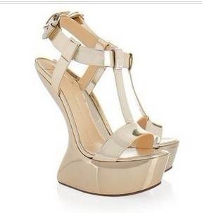FREE SHIPPING!! Stunner Shoes!!