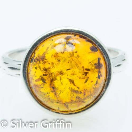 ***HUGE*** BALTIC AMBER,925 SILVER RING, SIZE 7 IMPORTED FROM EUROPE