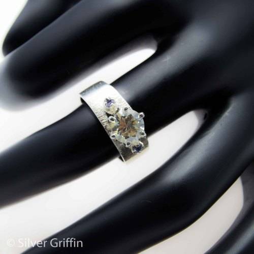 1.38 ct J-K SI2 Colour Round Cut Moissanite  925 Solid Silver Ring