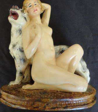 A  lovely Italian nude ceramic figurine