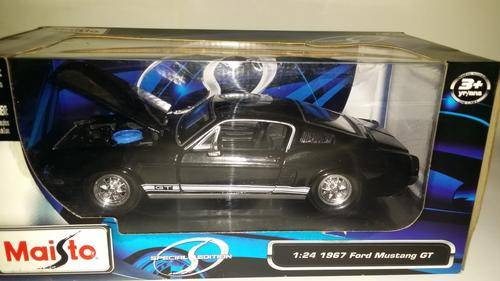 1967 Ford Mustang GT (1:24)