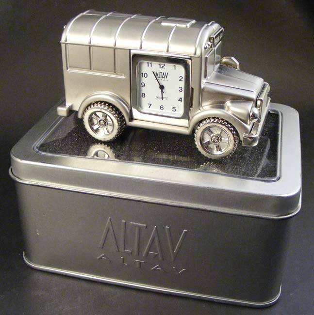 Collectable Altav Miniature Desk Clock - School Bus - Full metal