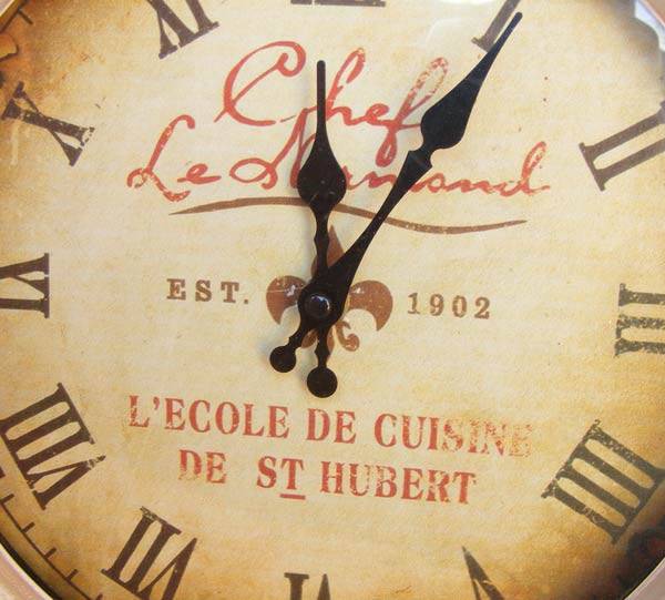 Modern Antique Style French Restaurant Themed Quartz Wall Clock - Metal Frame, Glass Cover