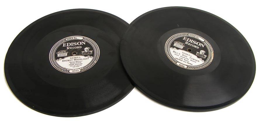 Pair of 1920's Edison 6mm thick diamond disc gramophone records - good condition