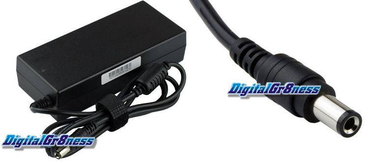 Toshiba Satellite 15V ¿ 6A ¿ 90W  Laptop Charger ¿ Black