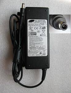 Samsung R519 R730 RV510 X520 X60 19V 4.74A 90W AC Adaptor