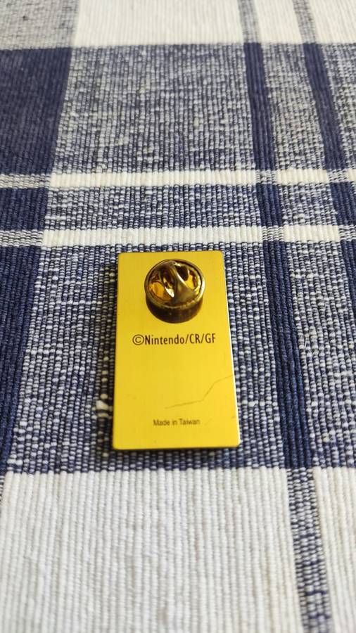 Pokemon trading card league lapel pin Zephyr gym badge