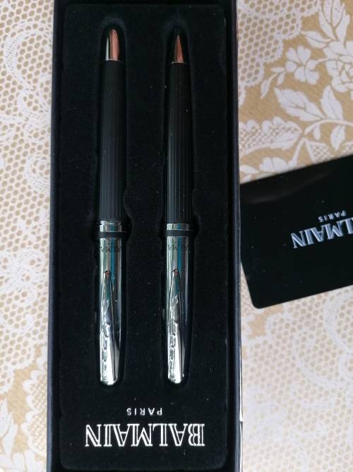BALMAIN Paris pens