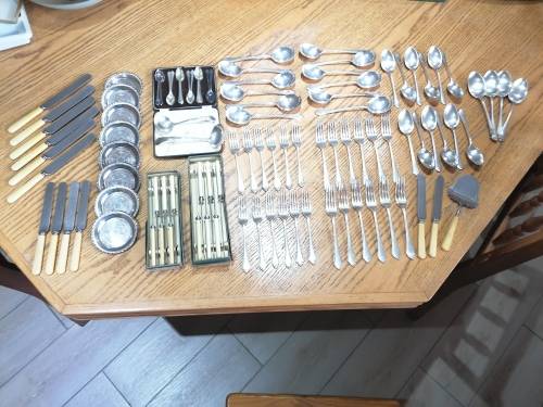 Mappin and Webb cutlery set