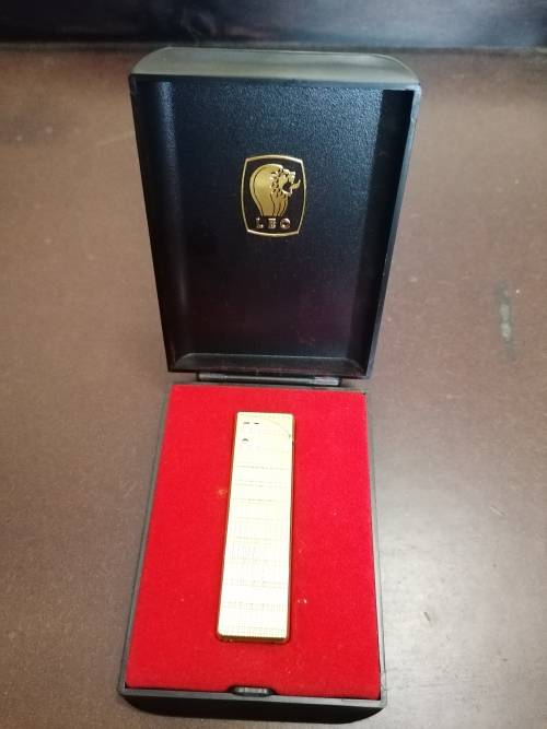 LEO X-I LIGHTER