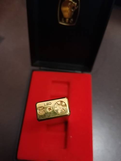 LEO X-I LIGHTER