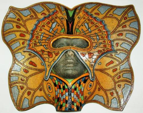 *ART DECO*ULTRA RARE VERY LARGE ART DECO STYLE POTTERY TABLE/DECOR FACE MASK ?