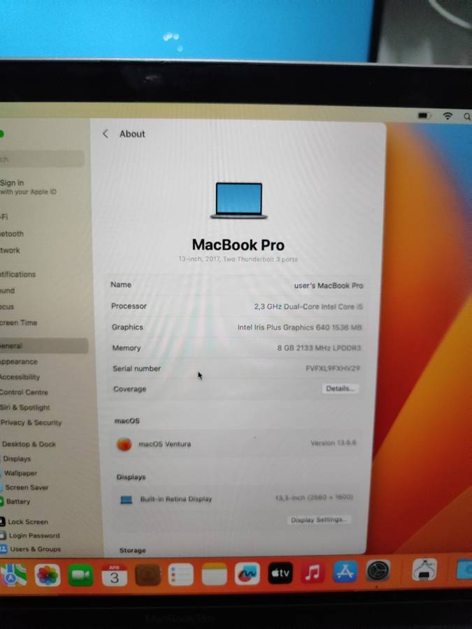 MacBook Pro 2017 - 13 inch - Core i5 - 8GB RAM - 256GB SSD