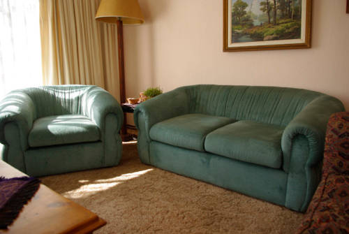 LOUNGE SUITE