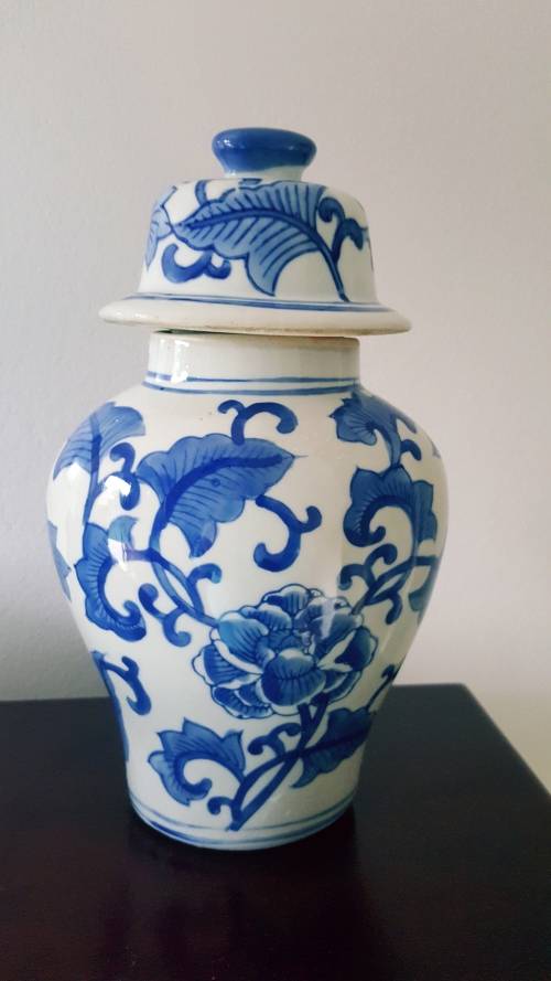 Genuine Oriental Ming Blue Ginger jar