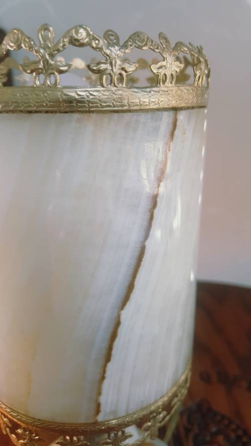 VINTAGE ONYX TABLE LAMP AND LAMPSHADE IS SOLID ONYX