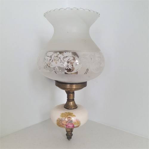 BEAUTIFUL ROMANIC SCENE PORCELAIN AND METAL WALL SCONCE
