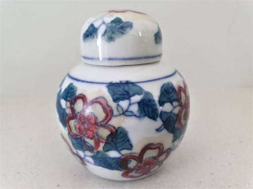 VINTAGE PORCELAIN HANDPAINTED GINGER JAR