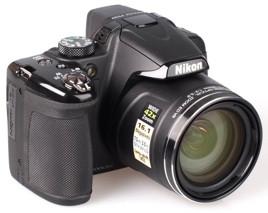 Nikon CoolPix P530 16 MP CMOS Digital Camera with 42x Zoom Lens and Full HD
