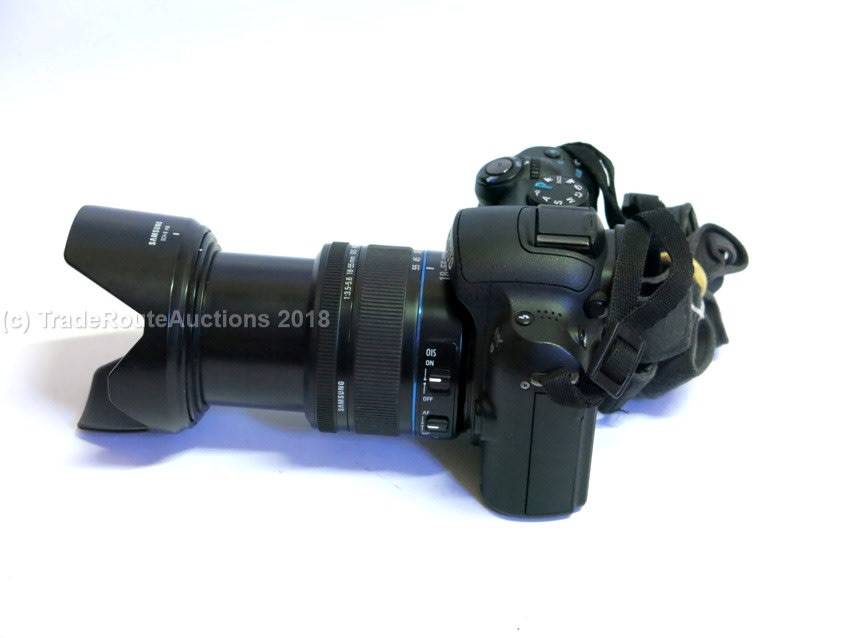 Samsung NX10 Digital System Camera Kit - Black (14.6MP, incl 18-55 OIS Lens)