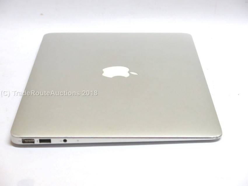 Apple MacBook Air 13.3-inch | Core i5 1.7GHz | 4GB DDR3 | 256GB SSD FLASH